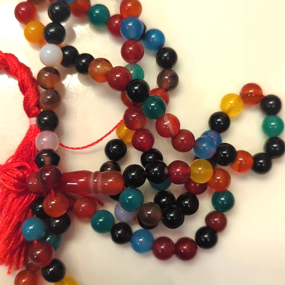 Multi-color Agate stone 101 prayer beads with hand knotted tassel - Picture 5 of 6